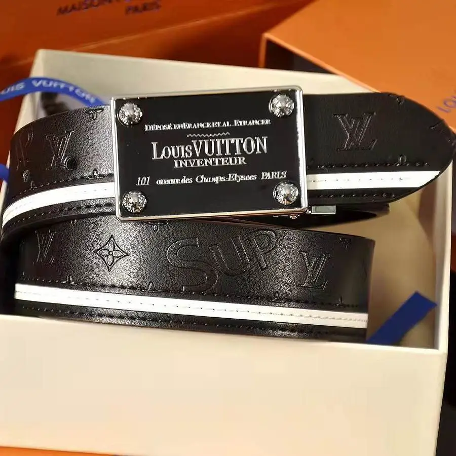 BabaReplica  Replica Designer Louis Vuitton Men Monogram Print Smooth  Buckle Belt