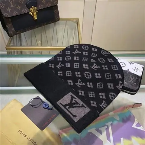 BabaReplica  Replica Designer Louis Vuitton Solid Color Knit Beanie